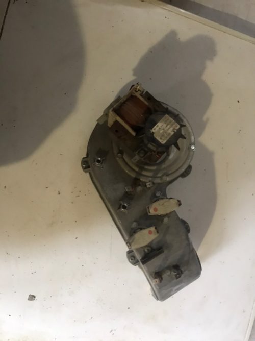 сушка Ariston AS 1047 CTX