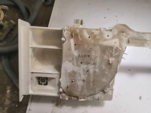 Порошкоприёмник indesit w105tx