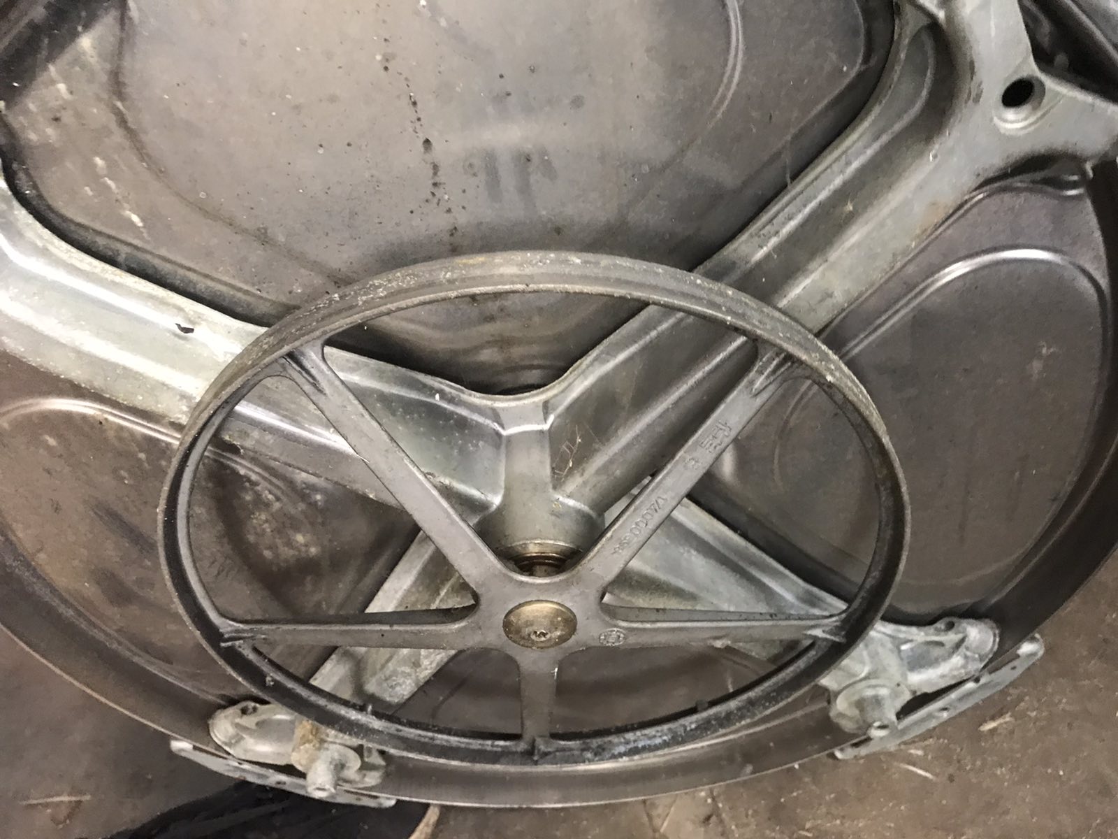 шкив indesit wl84x
